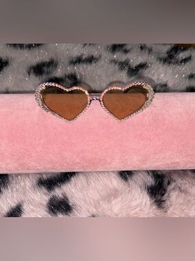 Crystal-Embellished Heart Sunglasses - Pink